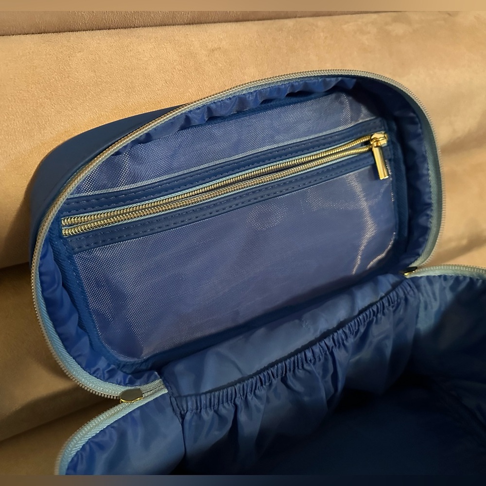 ⭐️💄 JSC Makeup Train Case ⭐️💄 - Picture 9 of 10